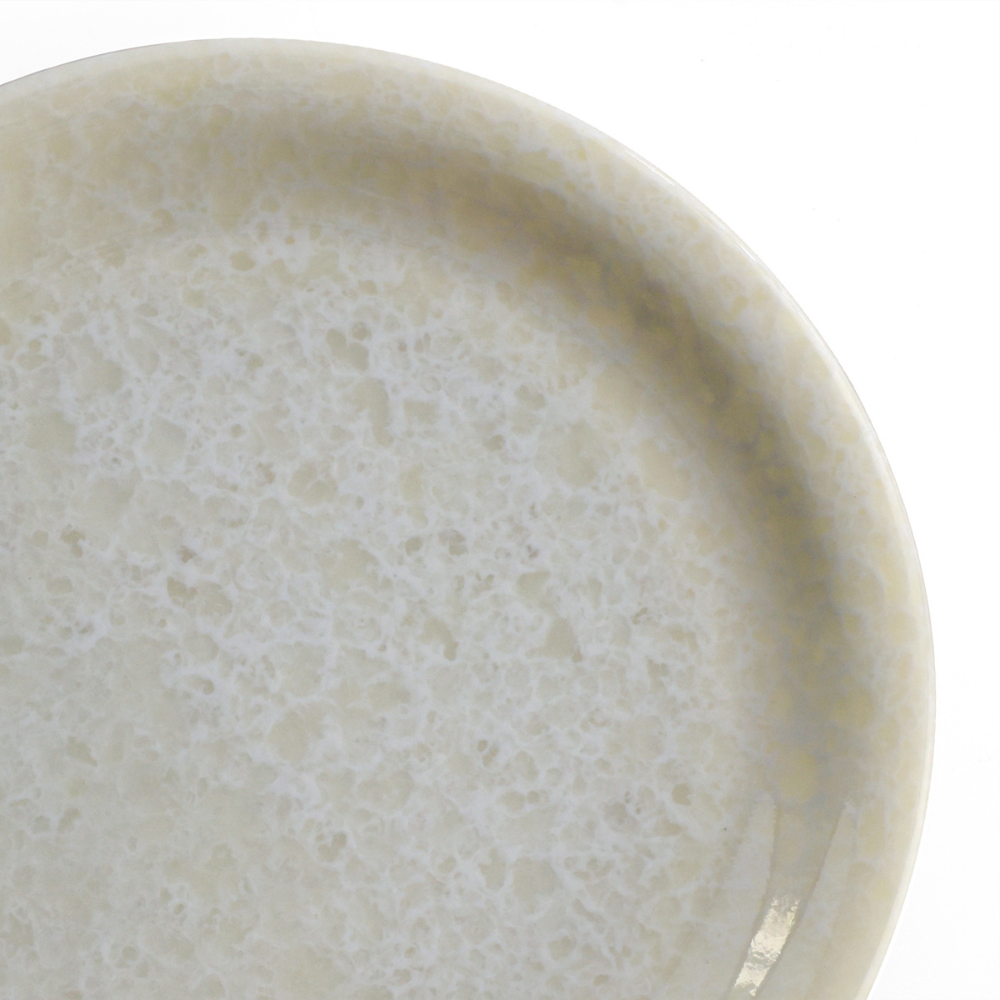 Round Rimmed Plate Set